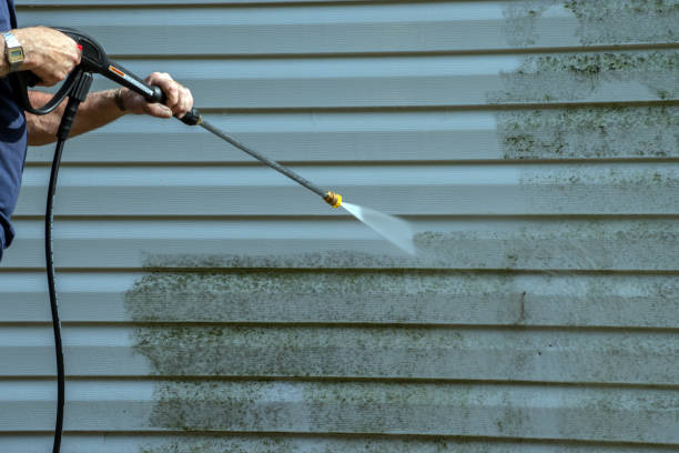 Best Animal Enclosure Cleaning  in Green Oaks, IL